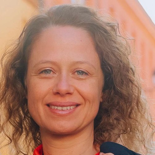 Emmanuelle Miquel